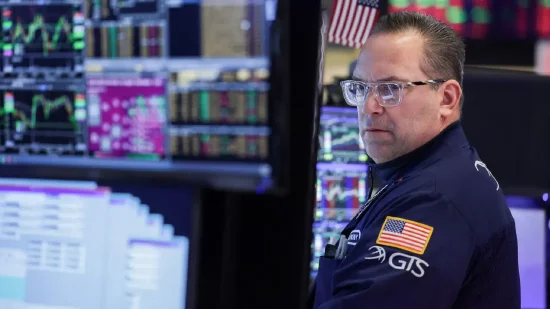 午盘：美股继续下滑 道指下跌200点  第1张