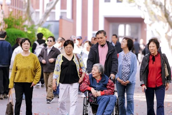 上海交通大学校友代表陈光明：校训精神已深入骨髓  第34张