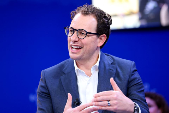 与Anthropic达成合作协议，CoreWeave股价上涨10%  第2张